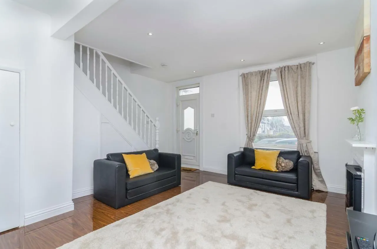 Alabama Place Plumstead