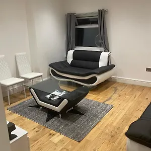 Tee's Apartment